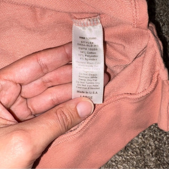 Magnolia Coral Crewneck Top - Picture 4 of 7